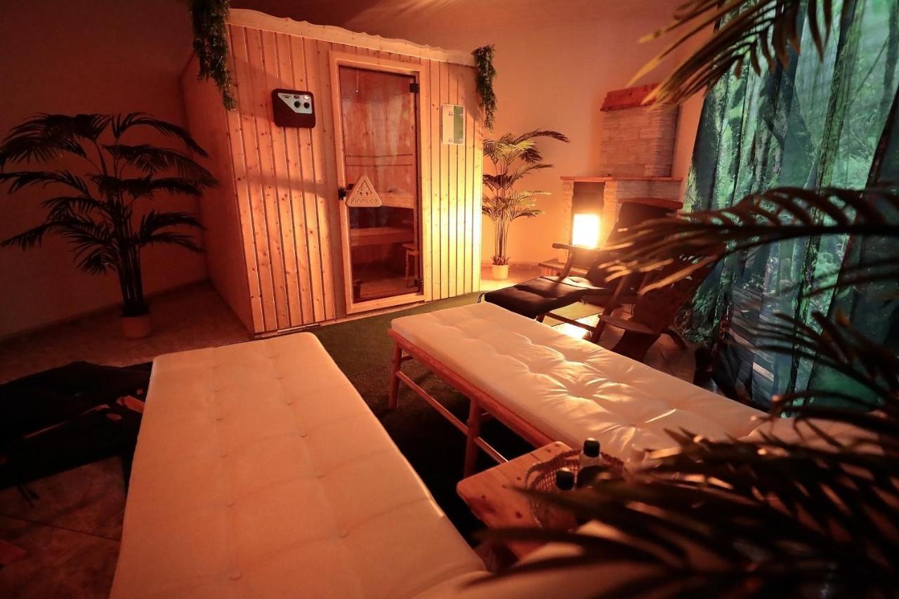Goldhouse - Sauna, Whirlpool, Switch, Darts & Mehr Andernach Zewnętrze zdjęcie