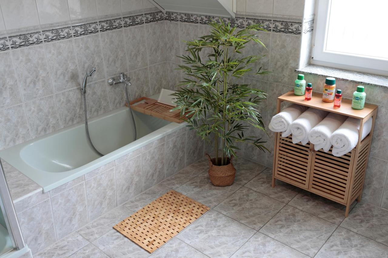 Goldhouse - Sauna, Whirlpool, Switch, Darts & Mehr Andernach Zewnętrze zdjęcie